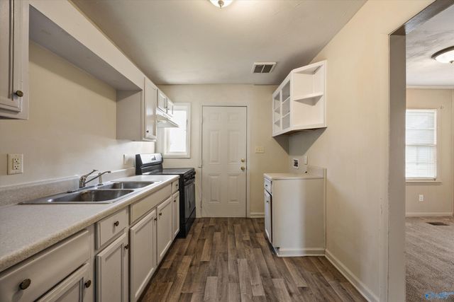 3104 Stewart Street NW, Huntsville, AL 35810