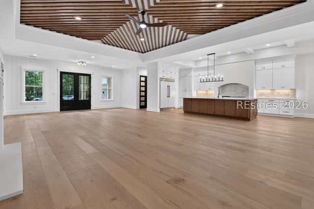 740 Colonial Dr, Hilton Head Island, SC 29926