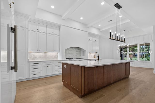 740 Colonial Dr, Hilton Head Island, SC 29926