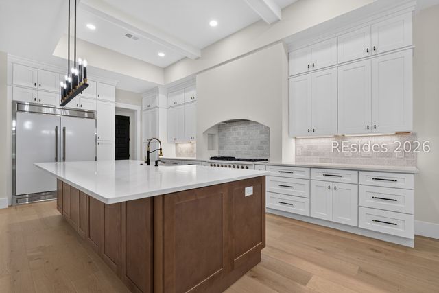 740 Colonial Dr, Hilton Head Island, SC 29926