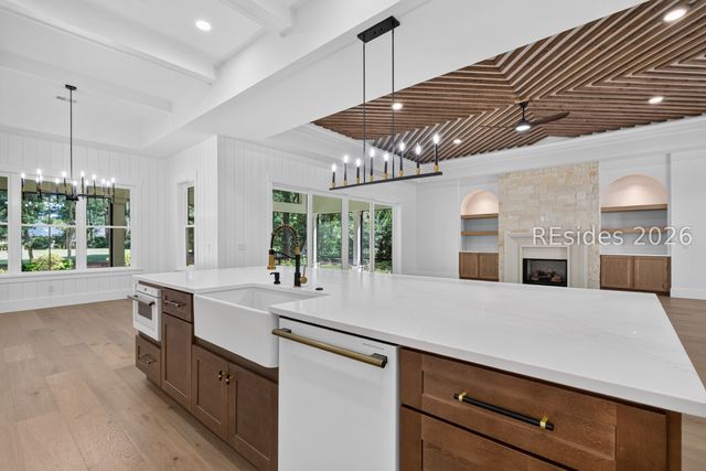 740 Colonial Dr, Hilton Head Island, SC 29926