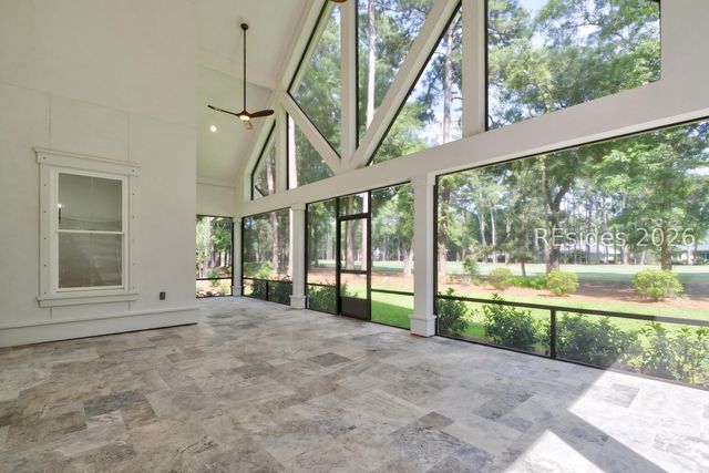740 Colonial Dr, Hilton Head Island, SC 29926