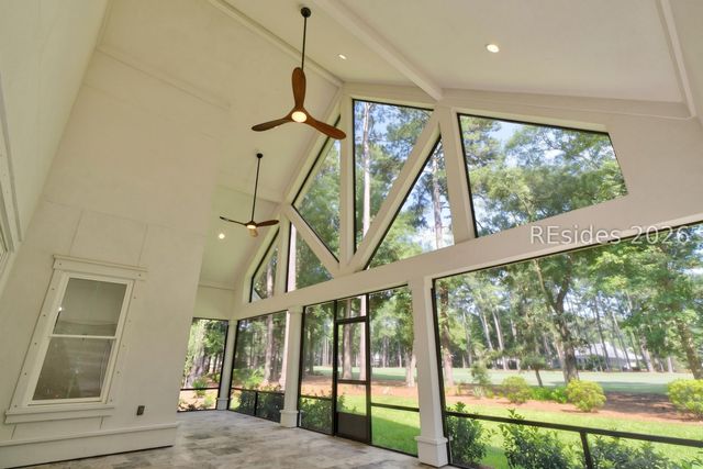 740 Colonial Dr, Hilton Head Island, SC 29926