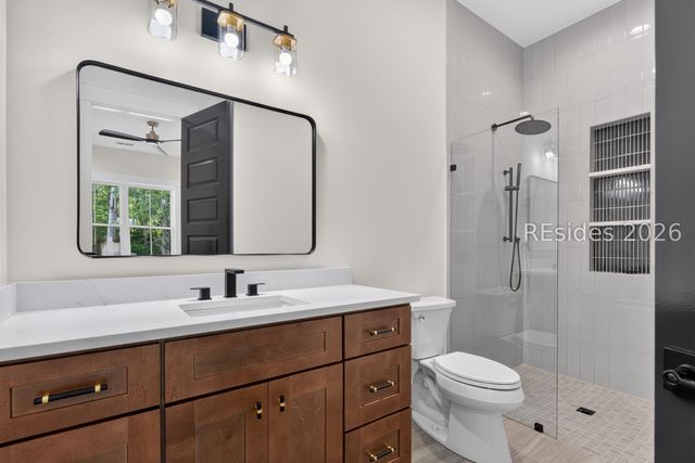 740 Colonial Dr, Hilton Head Island, SC 29926