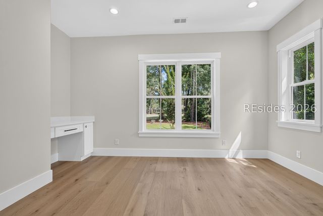 740 Colonial Dr, Hilton Head Island, SC 29926
