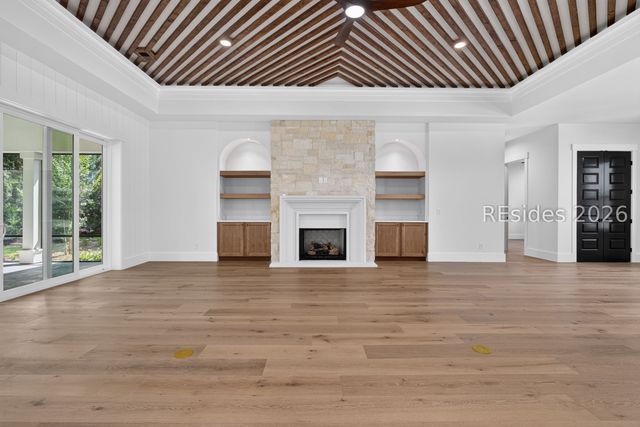 740 Colonial Dr, Hilton Head Island, SC 29926