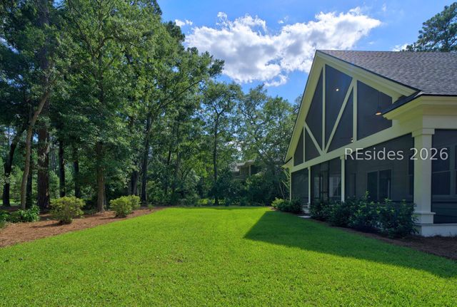740 Colonial Dr, Hilton Head Island, SC 29926