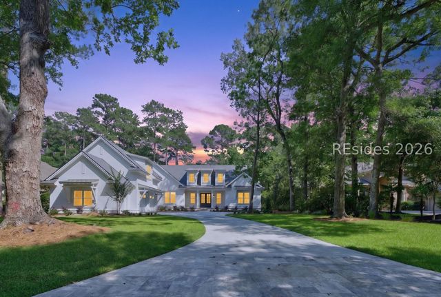 740 Colonial Dr, Hilton Head Island, SC 29926