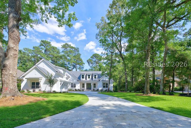 740 Colonial Dr, Hilton Head Island, SC 29926