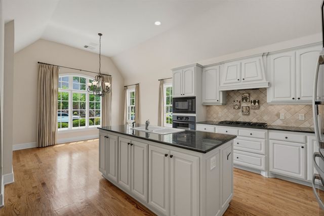 6013 Avalon Street, North Richland Hills, TX 76180