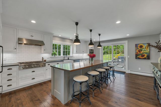 50 Ice House Road, New London, NH 03257