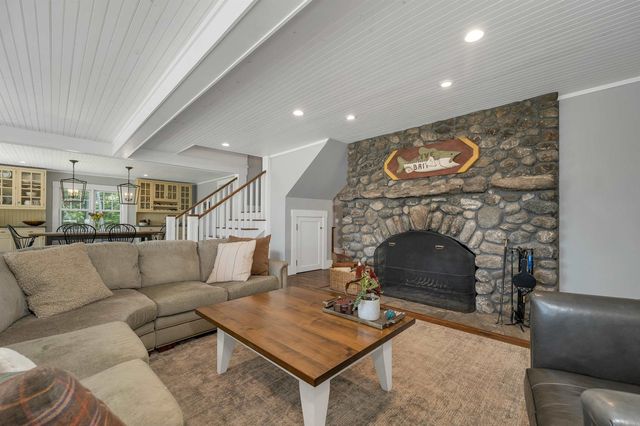 50 Ice House Road, New London, NH 03257