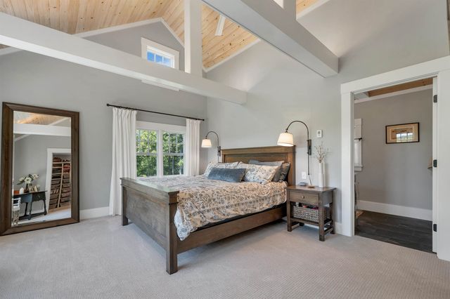 50 Ice House Road, New London, NH 03257