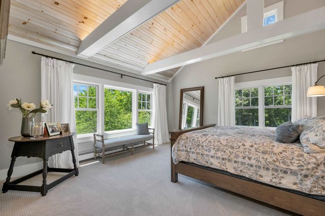 50 Ice House Road, New London, NH 03257