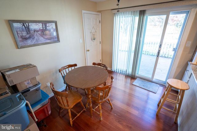 210 ROCKLAWN LN, Lancaster, PA 17601