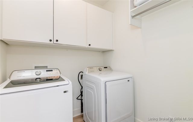 719 E Chestnut Street, Jeffersonville, IN 47130