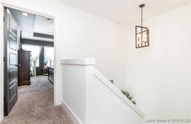 719 E Chestnut Street, Jeffersonville, IN 47130