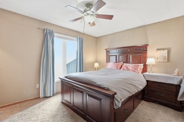 1917 Heritage Drive, Shakopee, MN 55379