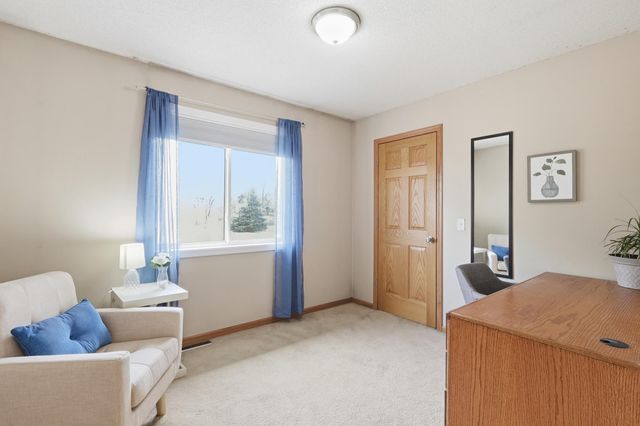 1917 Heritage Drive, Shakopee, MN 55379