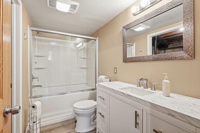 1917 Heritage Drive, Shakopee, MN 55379