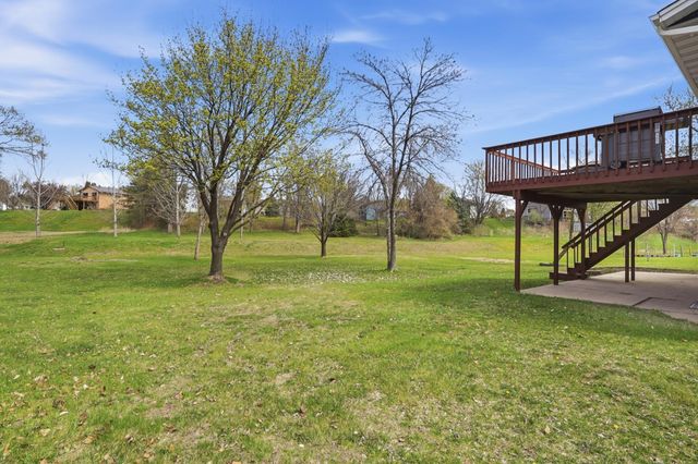 1917 Heritage Drive, Shakopee, MN 55379