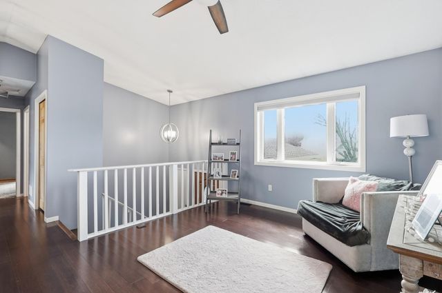 1917 Heritage Drive, Shakopee, MN 55379