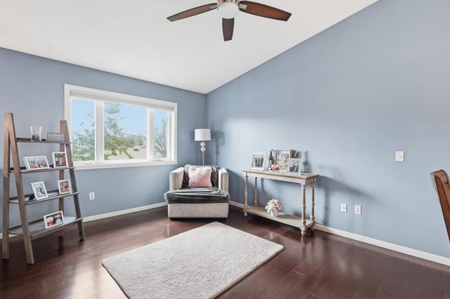 1917 Heritage Drive, Shakopee, MN 55379