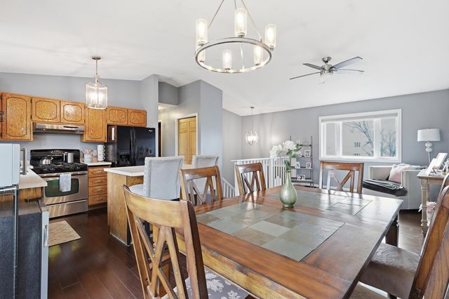 1917 Heritage Drive, Shakopee, MN 55379