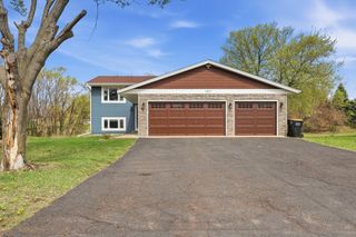 1917 Heritage Drive, Shakopee, MN 55379