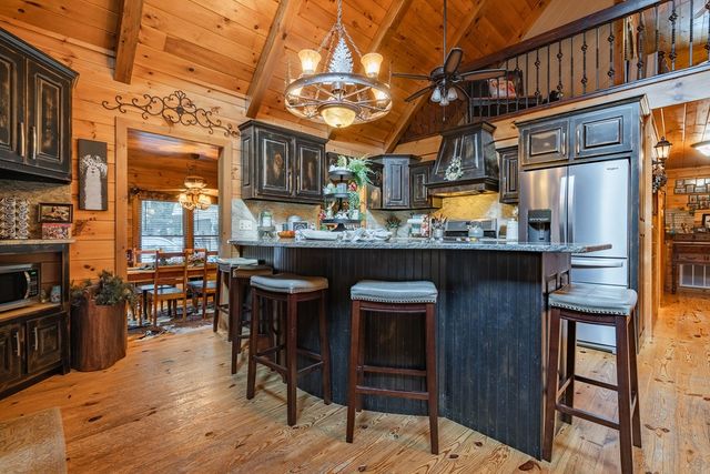 270 Stone Lane, Blue Ridge, GA 30513