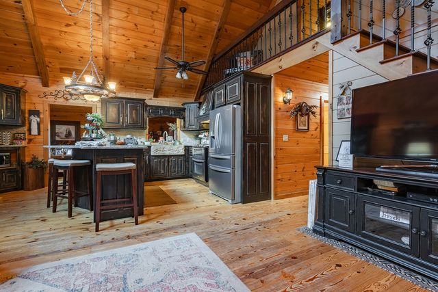 270 Stone Lane, Blue Ridge, GA 30513