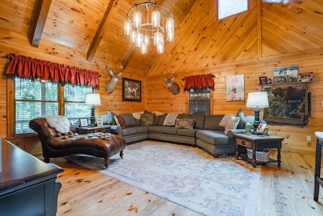 270 Stone Lane, Blue Ridge, GA 30513