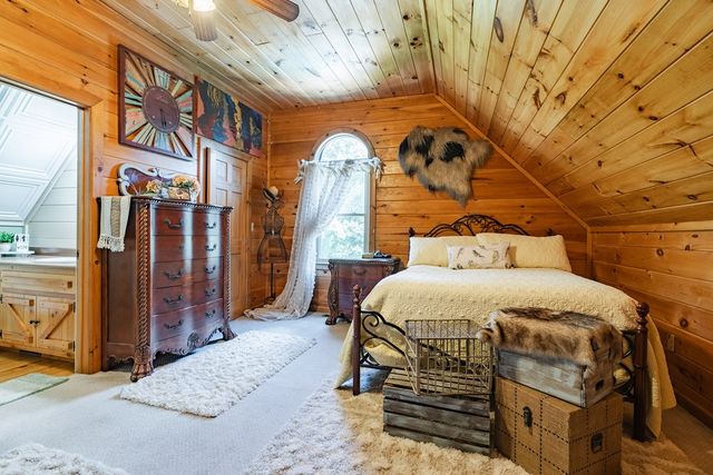 270 Stone Lane, Blue Ridge, GA 30513