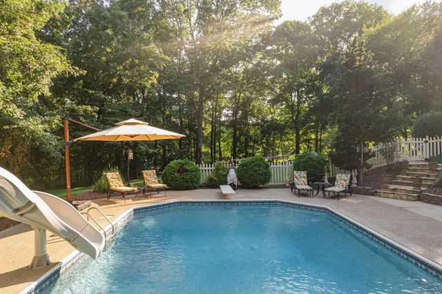 270 Stone Lane, Blue Ridge, GA 30513
