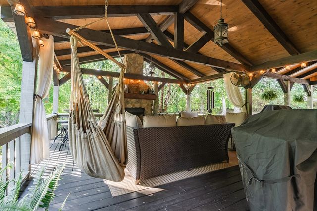 270 Stone Lane, Blue Ridge, GA 30513