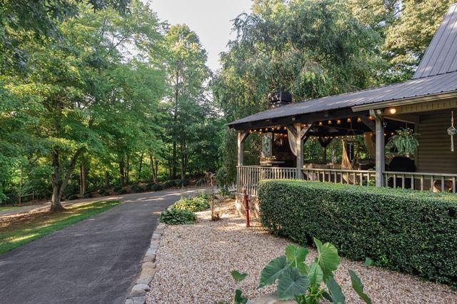 270 Stone Lane, Blue Ridge, GA 30513