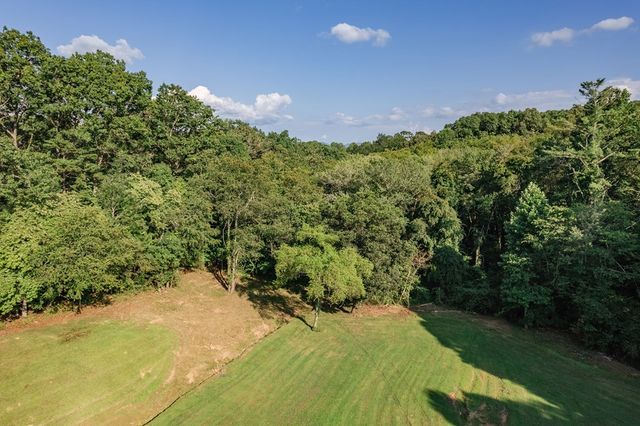 270 Stone Lane, Blue Ridge, GA 30513