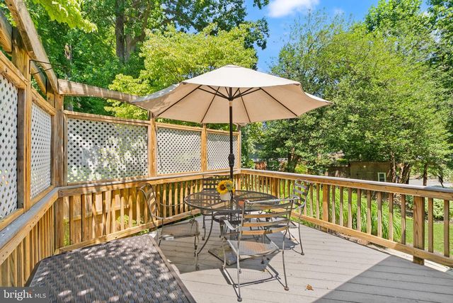 3231 FAIR WOODS PKWY, Fairfax, VA 22030