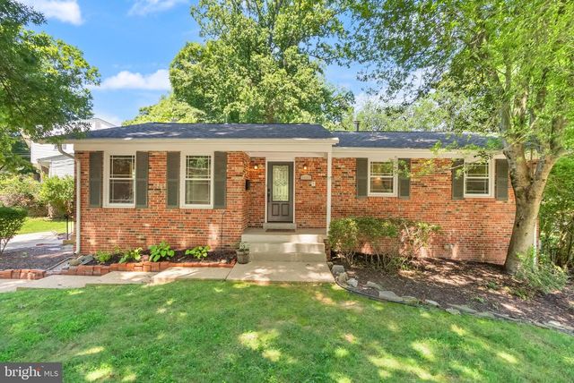 3231 FAIR WOODS PKWY, Fairfax, VA 22030