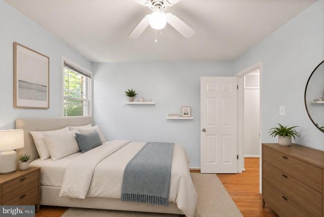 3231 FAIR WOODS PKWY, Fairfax, VA 22030