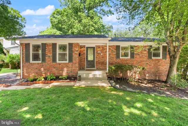 3231 FAIR WOODS PKWY, Fairfax, VA 22030