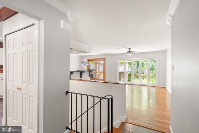 3231 FAIR WOODS PKWY, Fairfax, VA 22030