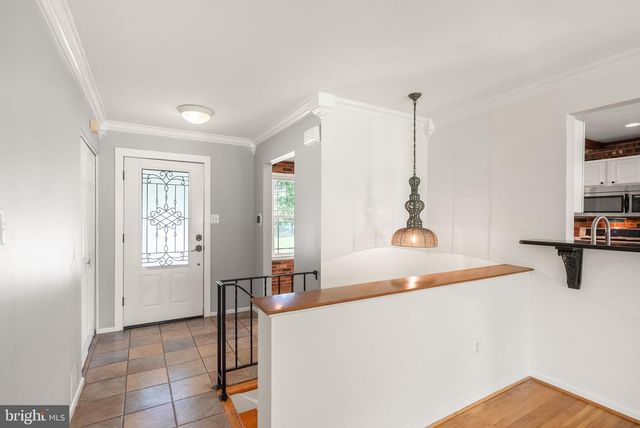 3231 FAIR WOODS PKWY, Fairfax, VA 22030