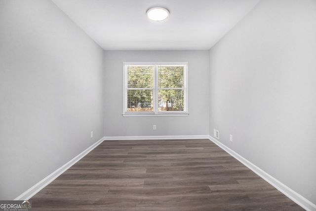 2180 E Chester Circle SE, Conyers, GA 30013