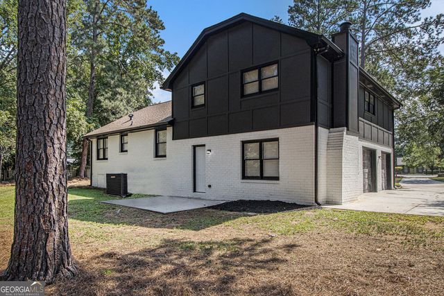 2180 E Chester Circle SE, Conyers, GA 30013