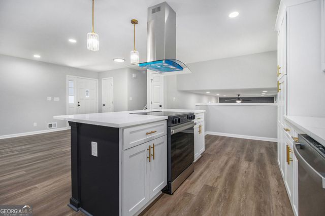 2180 E Chester Circle SE, Conyers, GA 30013