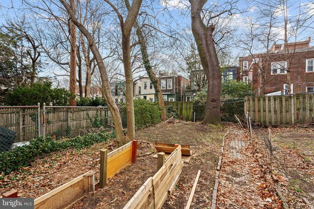 4316 PINE ST, Philadelphia, PA 19104