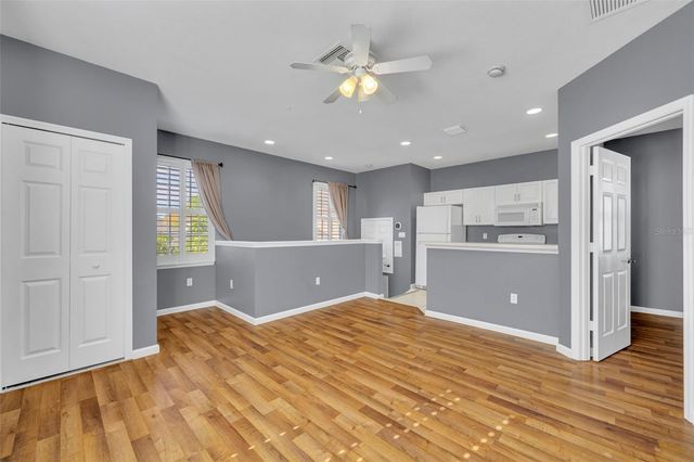 4474 TWINVIEW LANE, Orlando, FL 32814