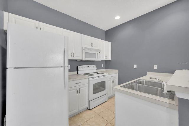 4474 TWINVIEW LANE, Orlando, FL 32814