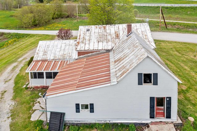 560 River Road, Berkshire, VT 05457